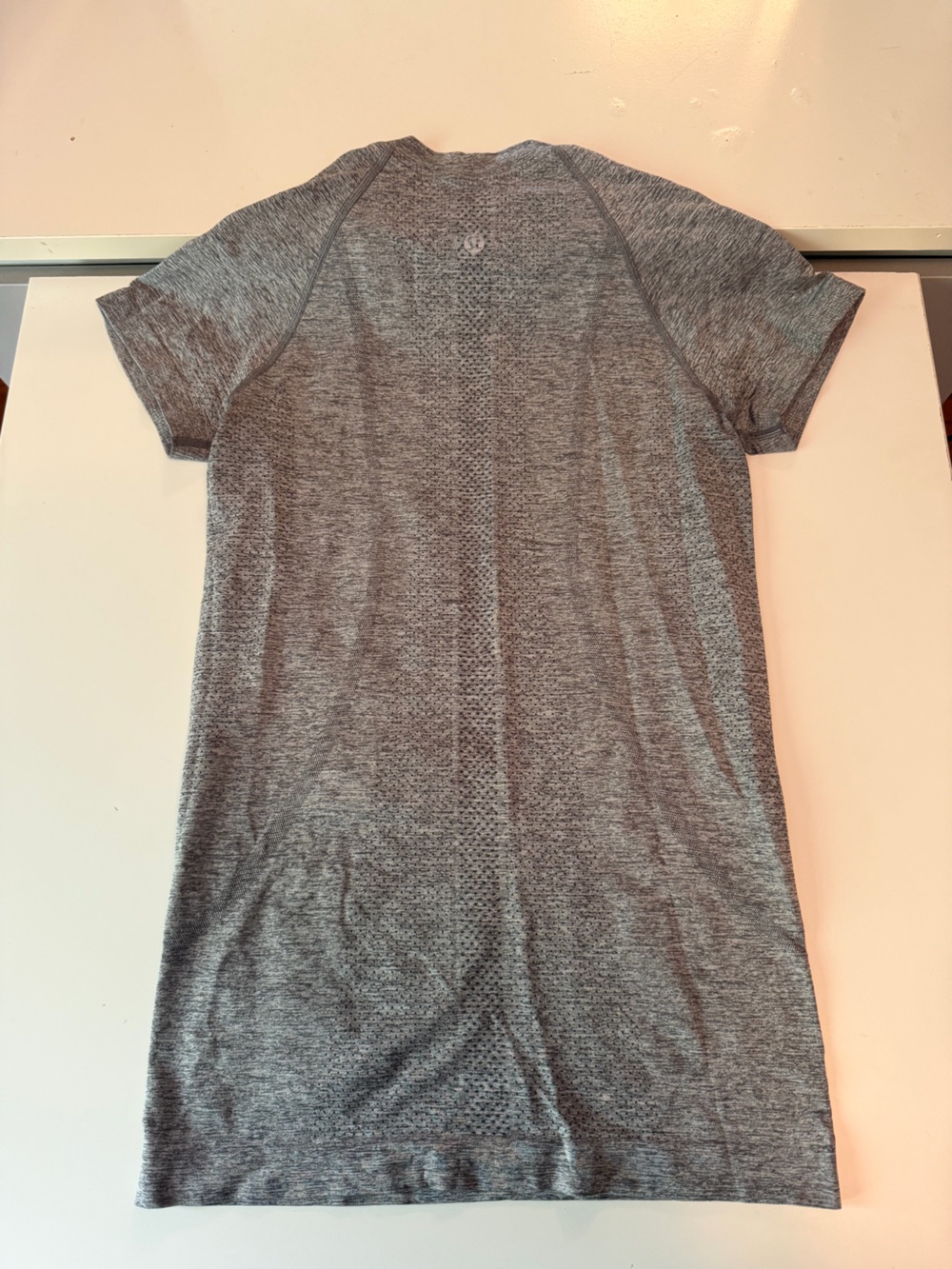 Lululemon Short Sleeve Hip Length Swiftly Tech